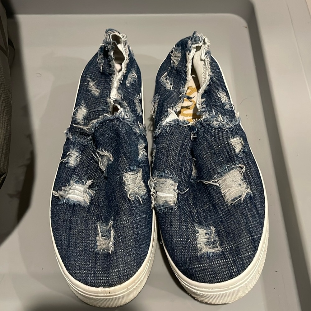 Barely worn size 9 Sam Edelman distressed shoes